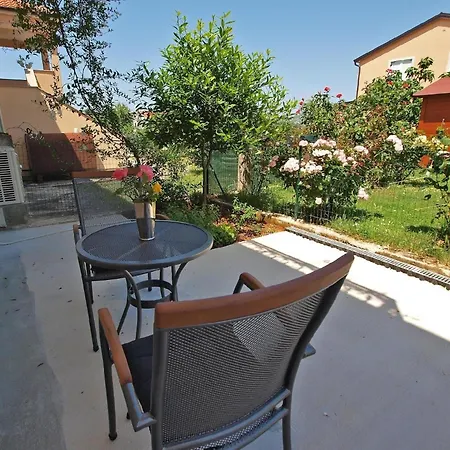 Fuer 3 Personen Ca 30 Qm In Cervar-porat, Istrien Istrische Riviera * Porec