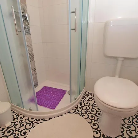 Fuer 3 Personen Ca 30 Qm In Cervar-porat, Istrien Istrische Riviera